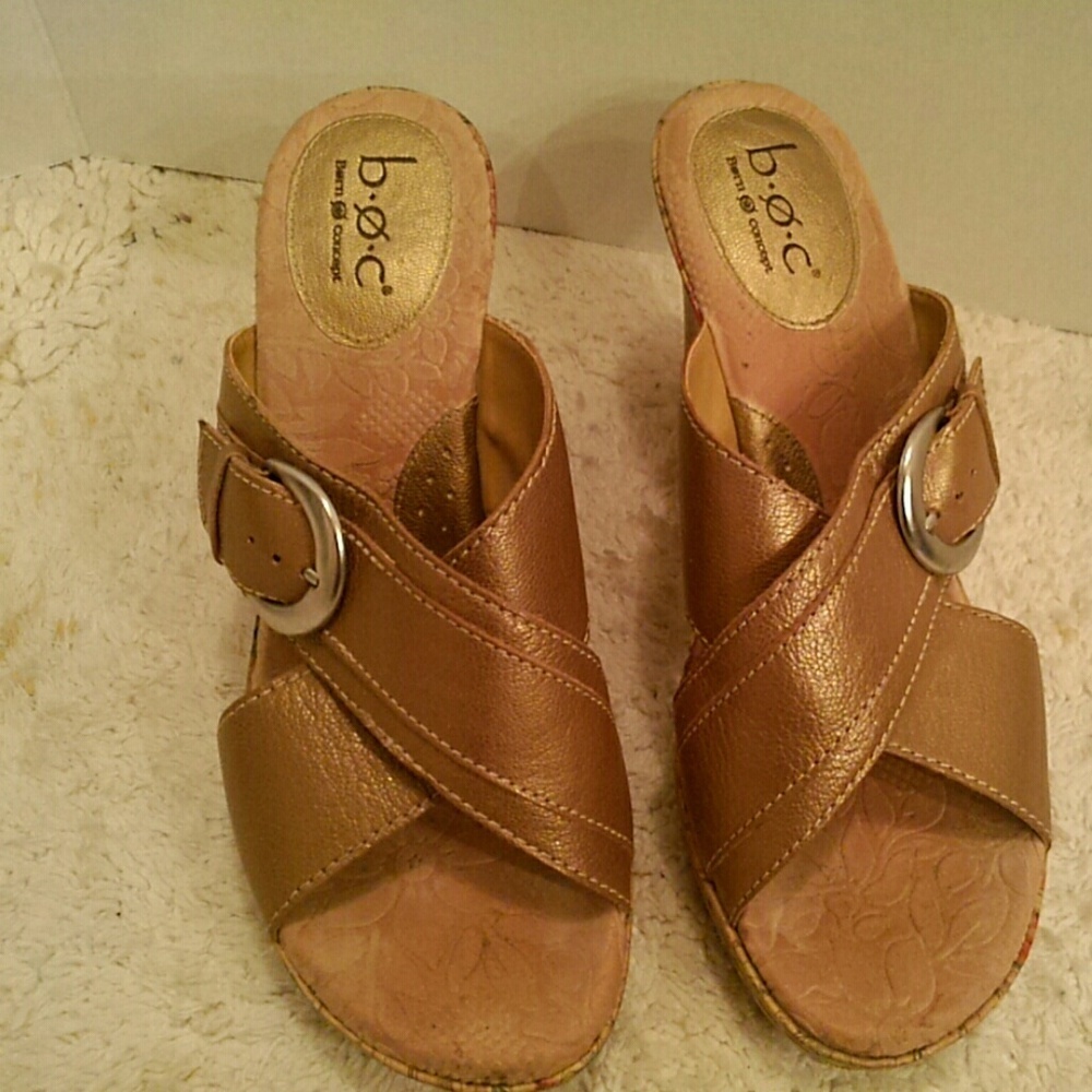b.o.c Born gold leather sandals